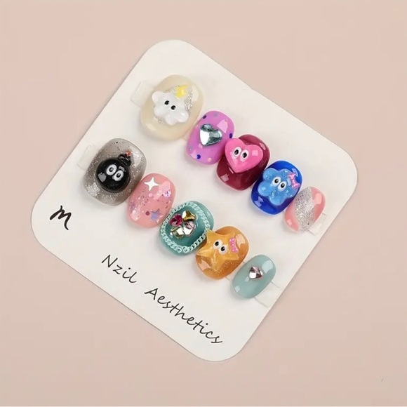 Charm Press-On Nails Short Trending Cute Discount - Picture 3 of 6